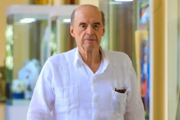 Álvaro Leyva